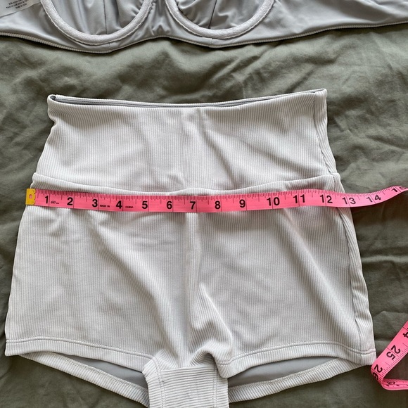 Swimsuit set - Picture 7 of 8